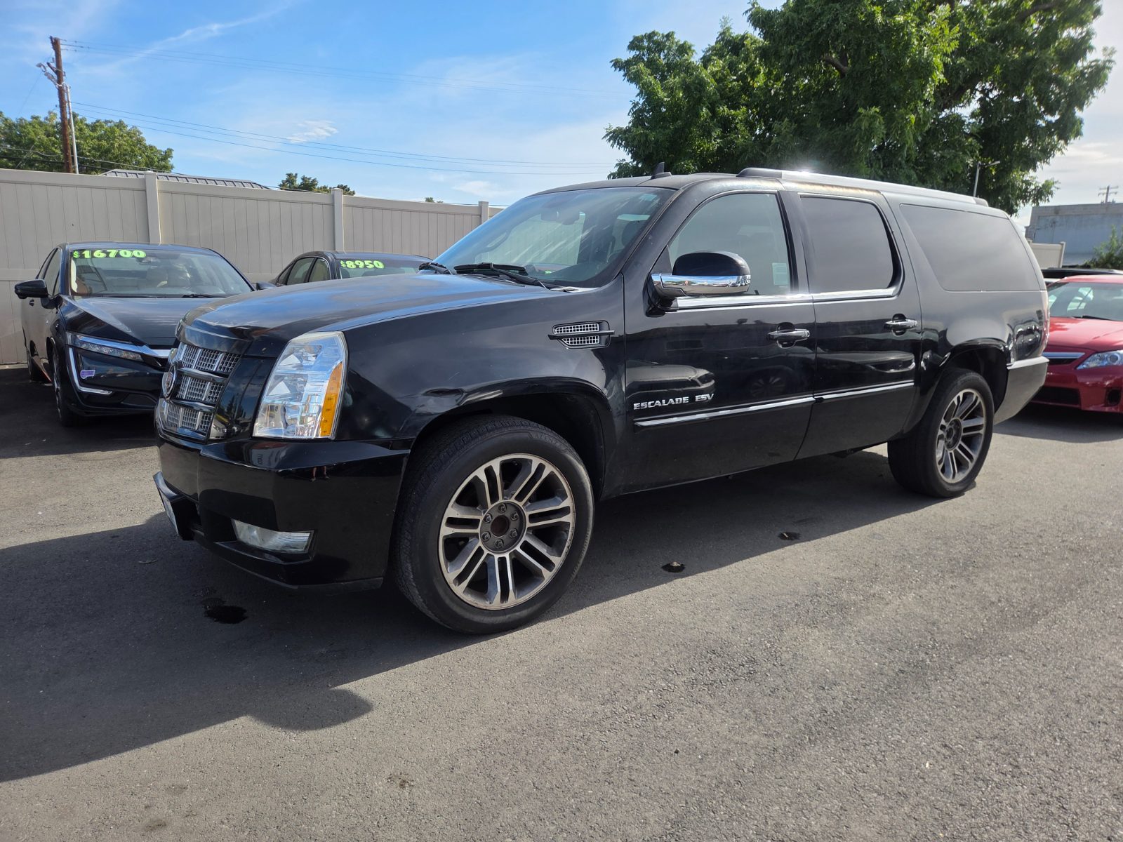 2013 Cadillac Escalade ESV 2WD Premium's photo