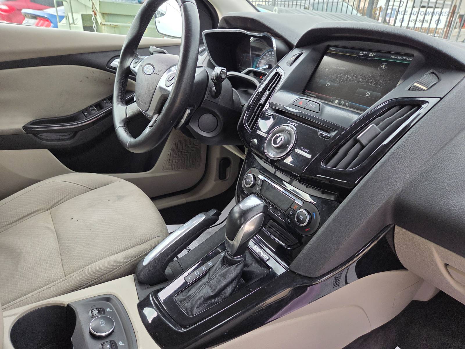 2012 Ford Focus Electric - Photo 17