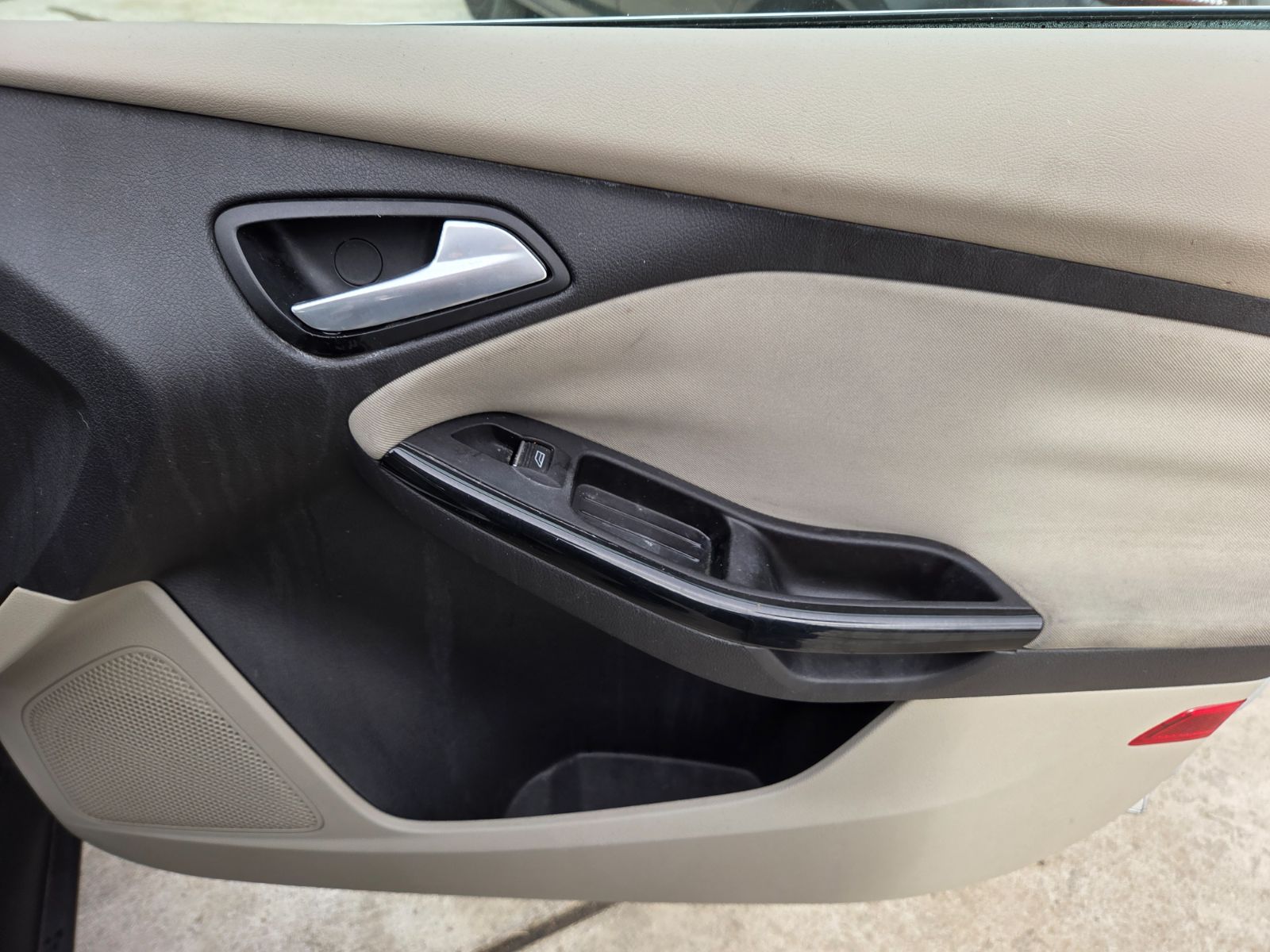 2012 Ford Focus Electric - Photo 15