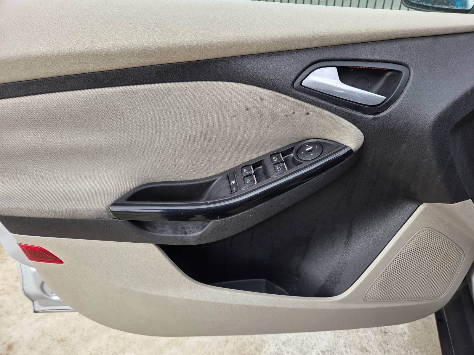 2012 Ford Focus Electric - Photo 8