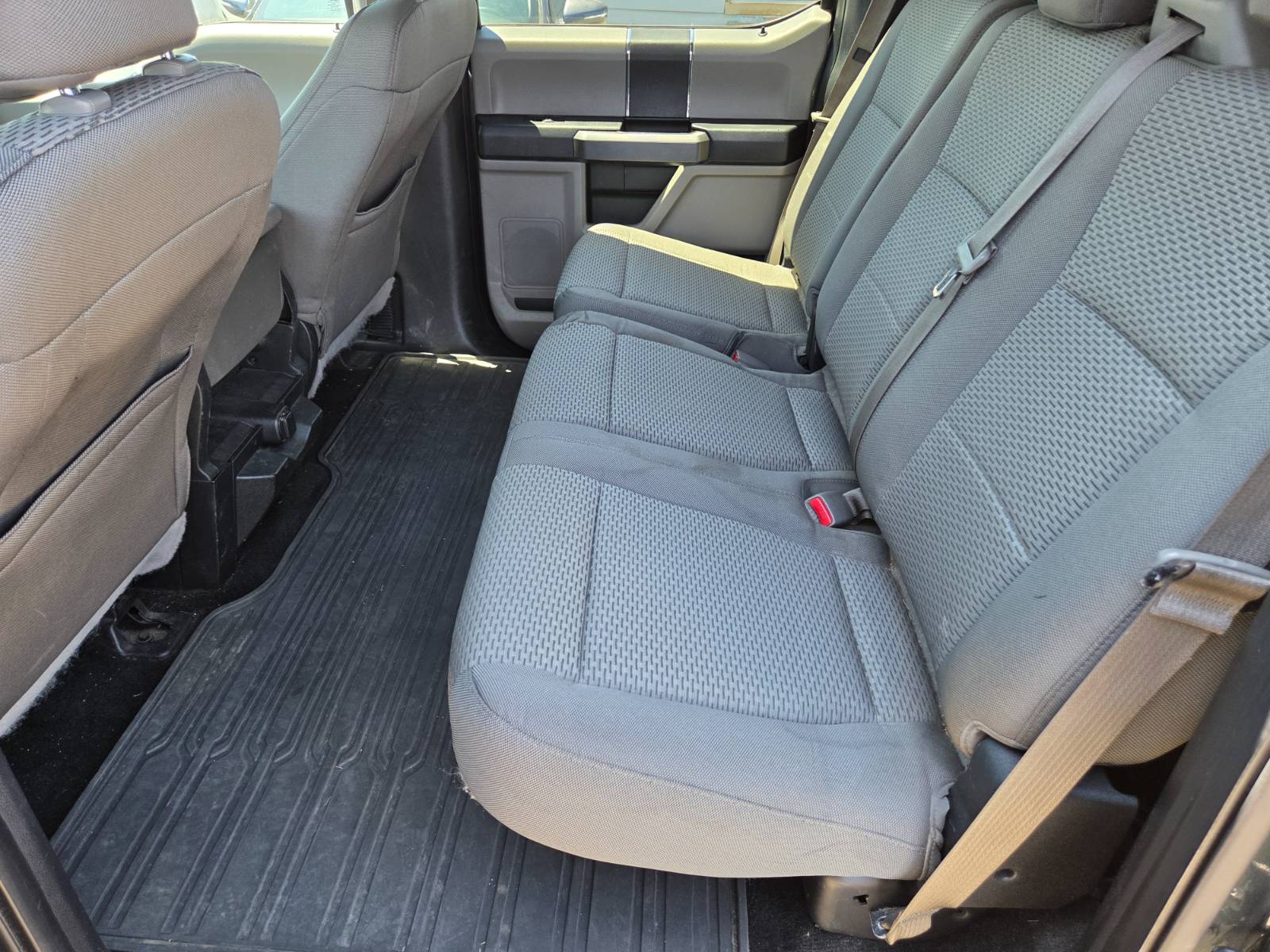 2015 Ford F-150 XLT - Photo 10