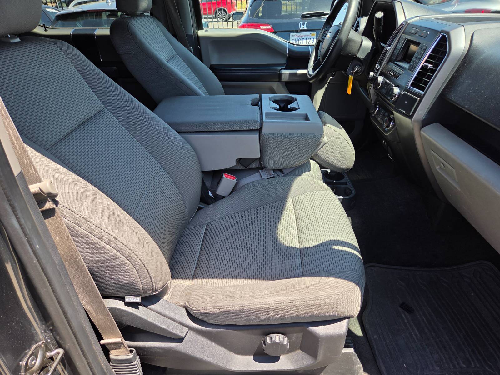 2015 Ford F-150 XLT - Photo 14